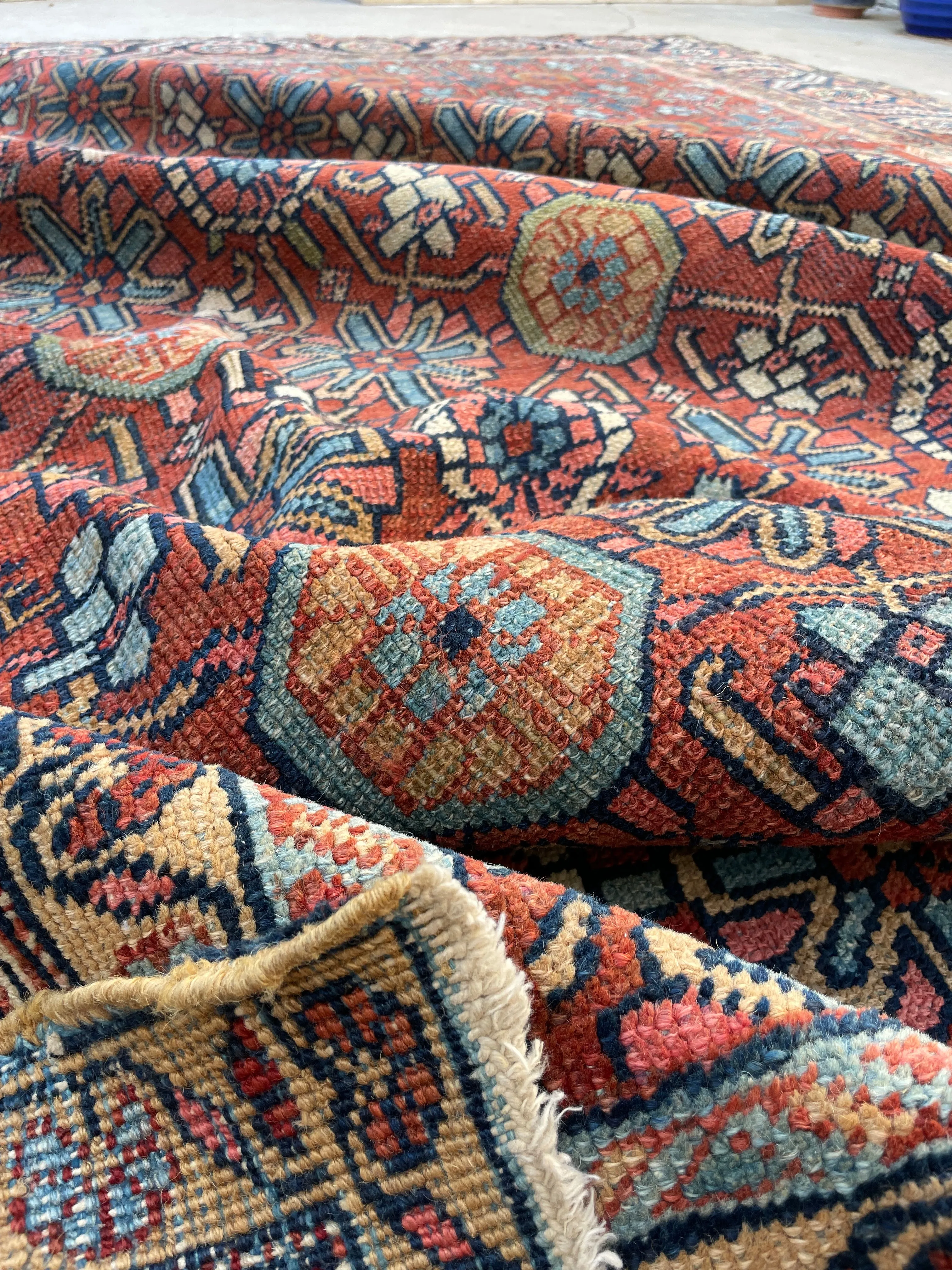 8'8 x 11'8 Antique Persian Heriz rug #2564ML