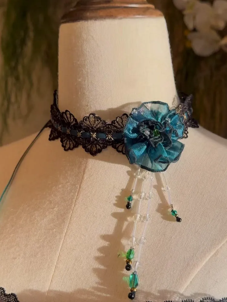 Green Flower Choker