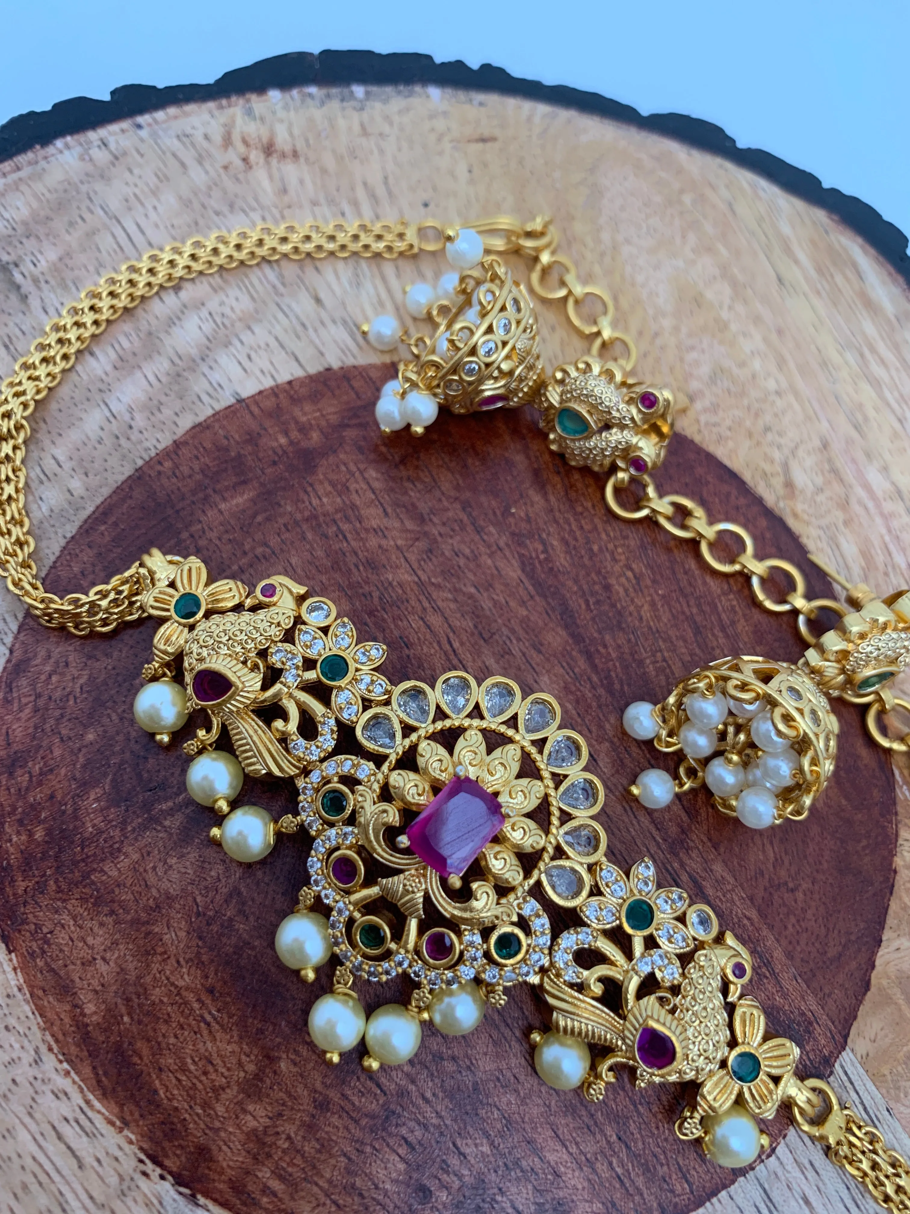 Peacock Pattern Red Stone Multi Stone Mini Choker