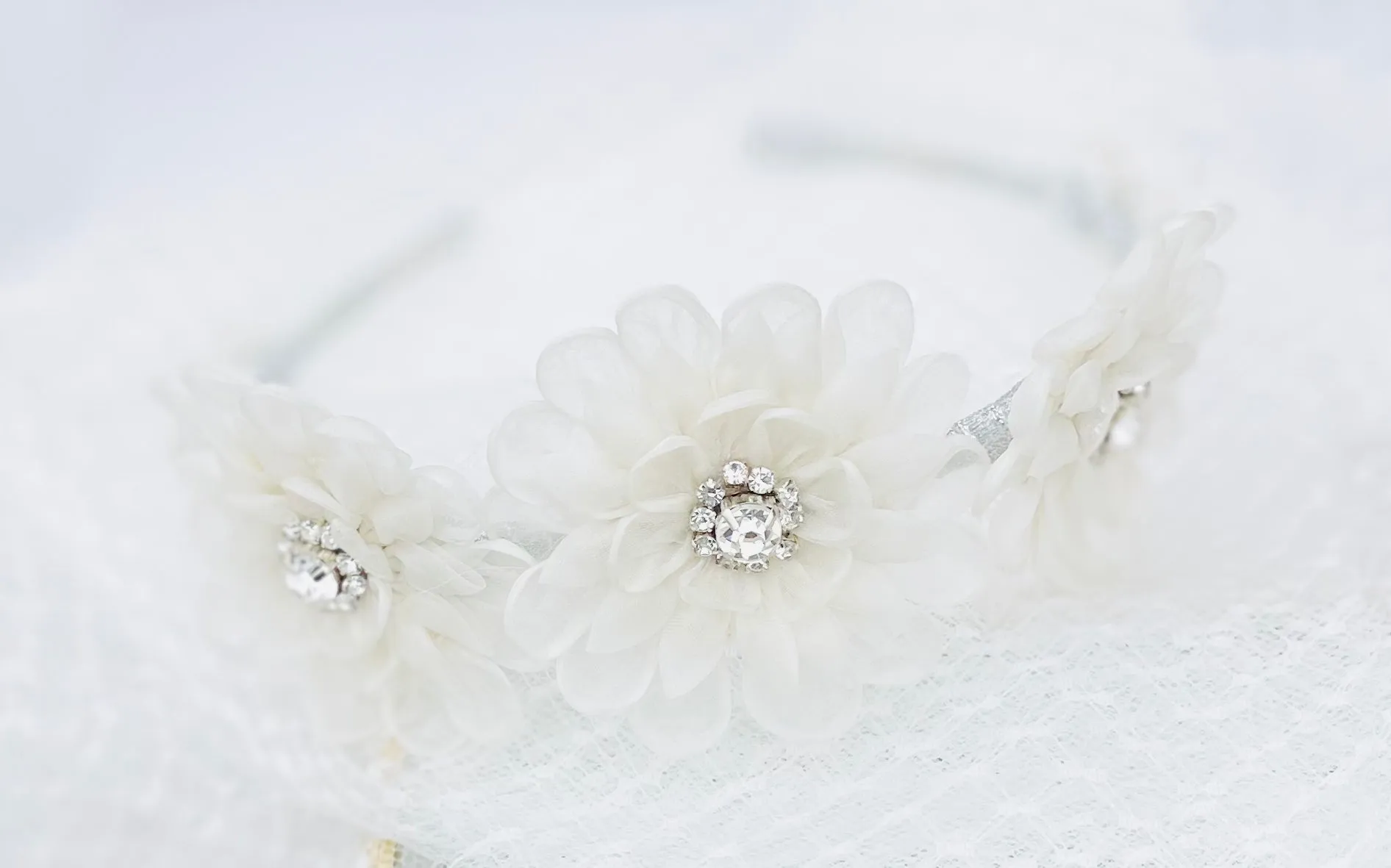 silk flowers headband BRIGIDA- 24043